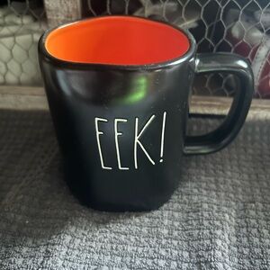 Rae Dunn Eek mug